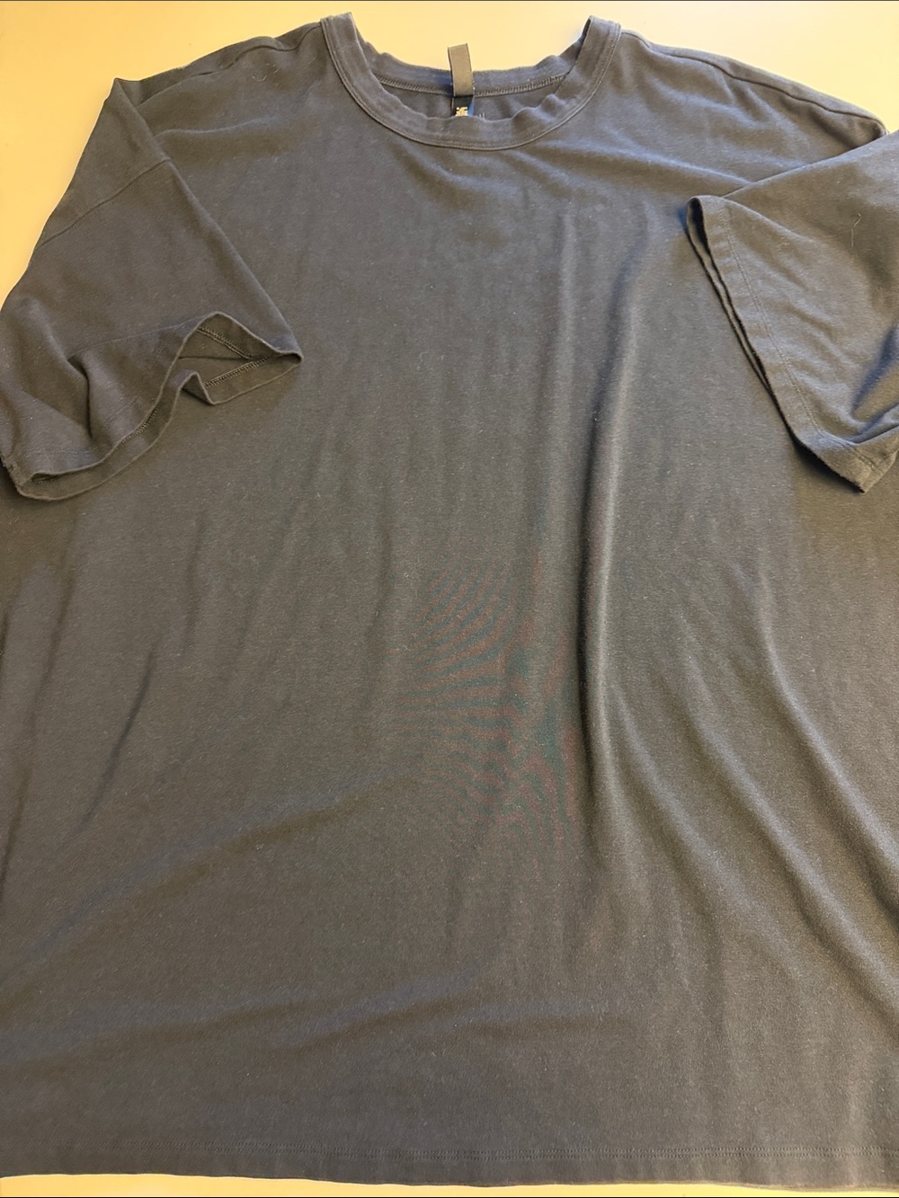 SKIMS Classic Black Tshirt XL